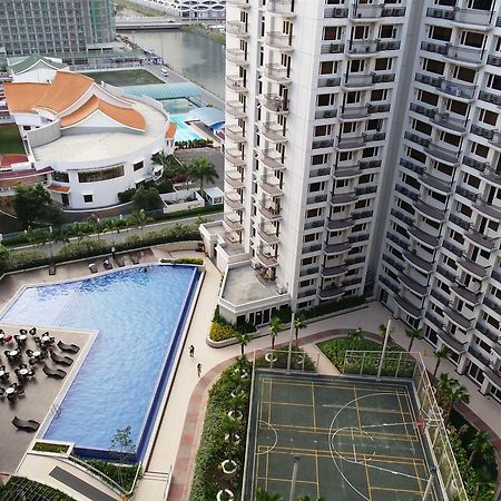 Solemare Parksuites Condominium - Condo R Us Manila Exterior photo