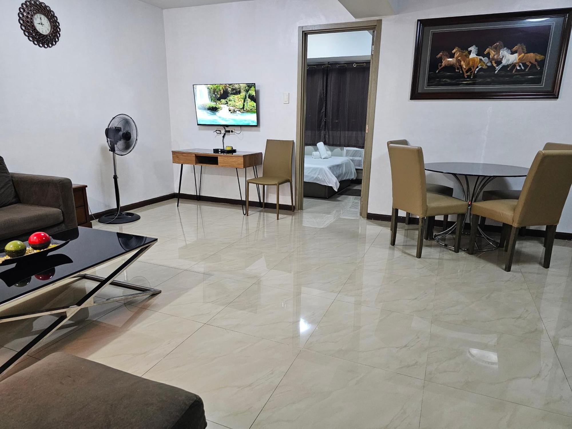 Solemare Parksuites Condominium - Condo R Us Manila Exterior photo
